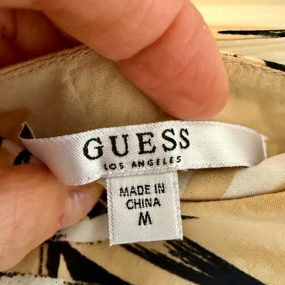 Guess Wrap Hi-Lo Wrap Tropical Print Skirt size Medium - Picture 3 of 5